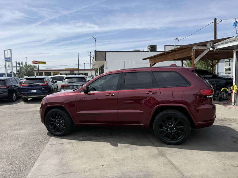 2017 Jeep Grand Cherokee Altitude