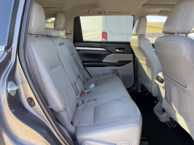 2017 Toyota Highlander XLE