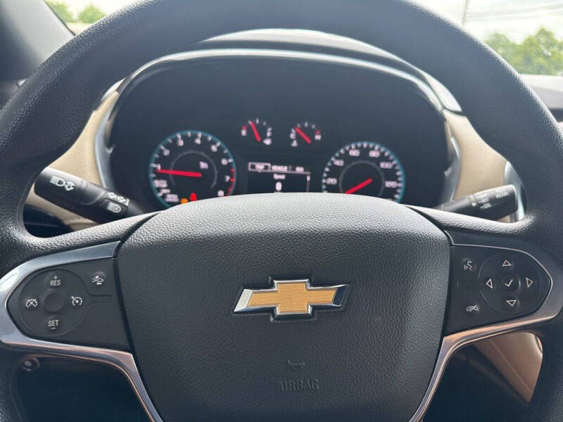 2022 Chevrolet Traverse LS