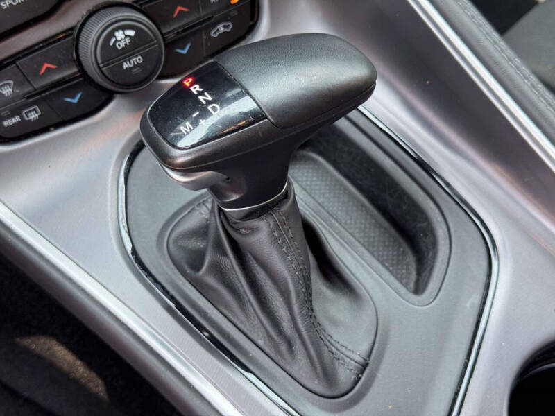 2020 Dodge Challenger SXT