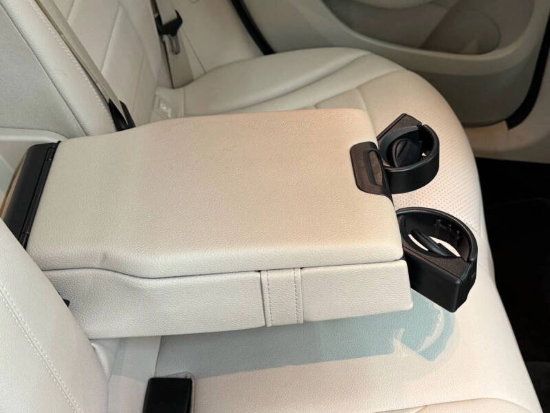 2020 Mercedes-Benz GLC GLC 300