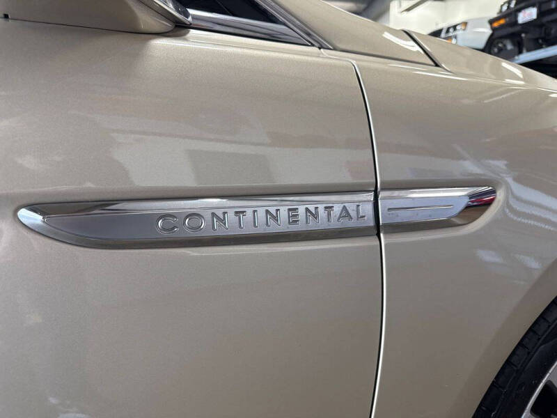 2017 Lincoln Continental Reserve