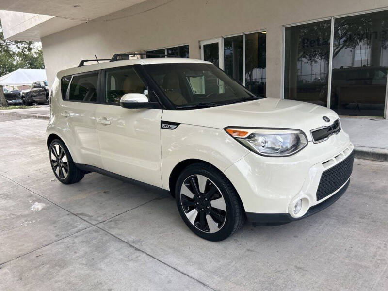 Used 2015 Kia Soul Base with VIN KNDJX3A56F7219590 for sale in Davie, FL