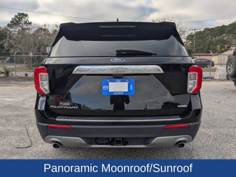 2022 Ford Explorer Hybrid Platinum