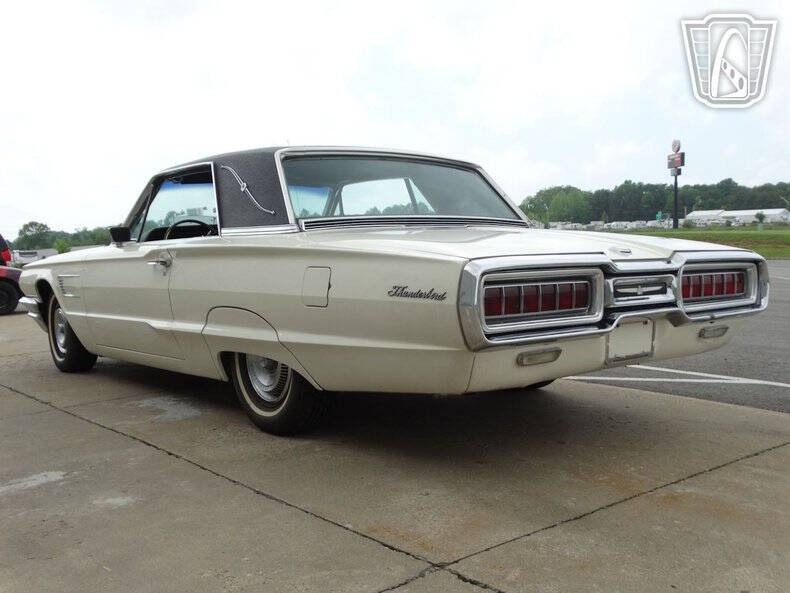 1965 Ford Thunderbird