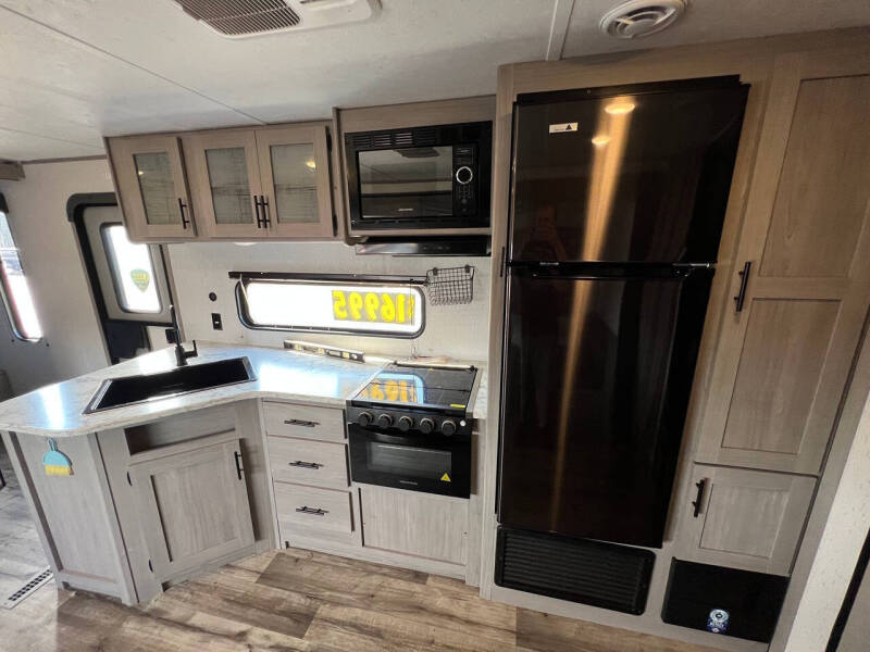 2024 Coleman Lantern