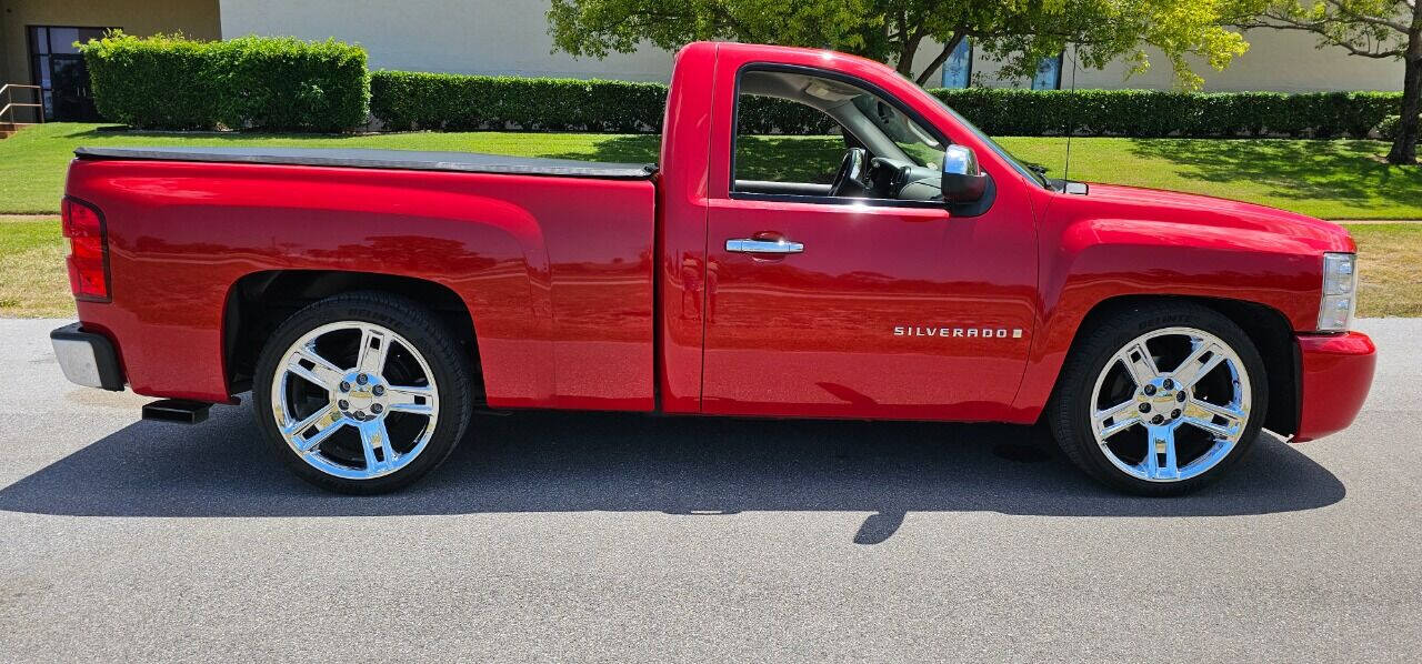 2007 Chevrolet Silverado 1500 for sale at FLORIDA CORVETTE EXCHANGE LLC in Hudson, FL