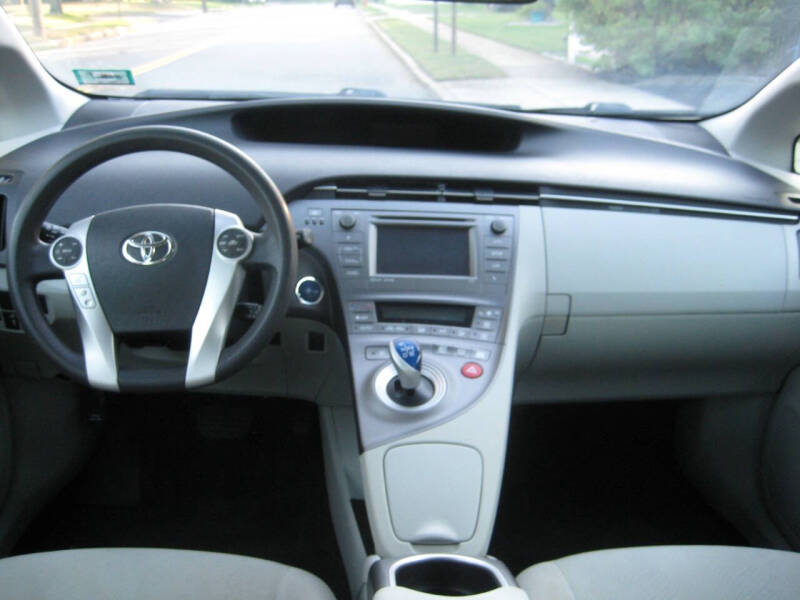 2012 Toyota Prius Three