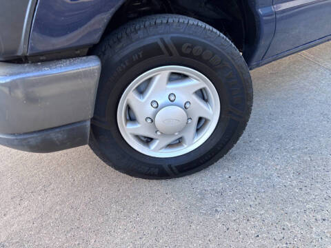 2008 Ford E-Series E-250