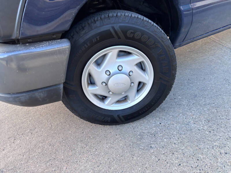 2008 Ford E-Series E-250