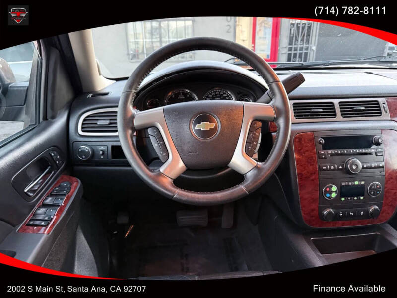 2014 Chevrolet Suburban LT