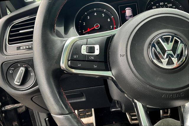 2015 Volkswagen Golf GTI S