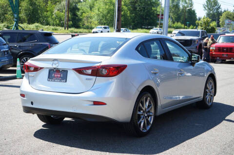 2018 Mazda MAZDA3 Touring