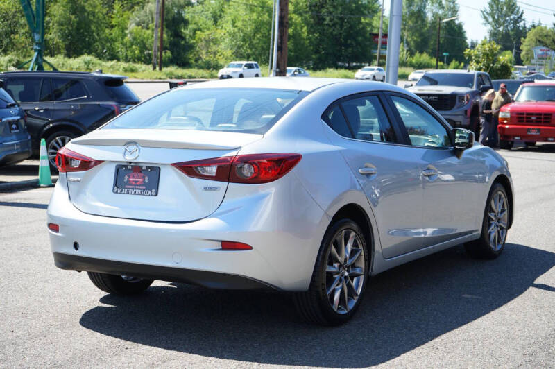 2018 Mazda MAZDA3 Touring