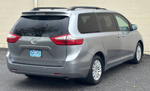 2016 Toyota Sienna XLE 8-Passenger