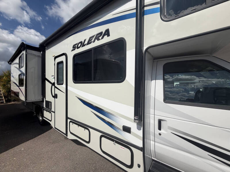 2022 Forester River Solera 32dsb