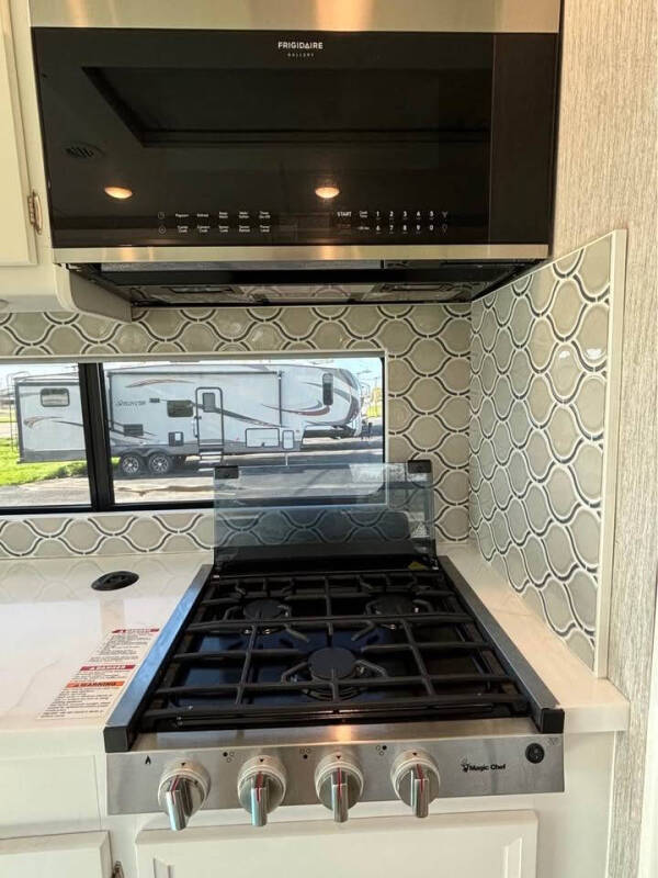 2022 Coachmen RV Encore