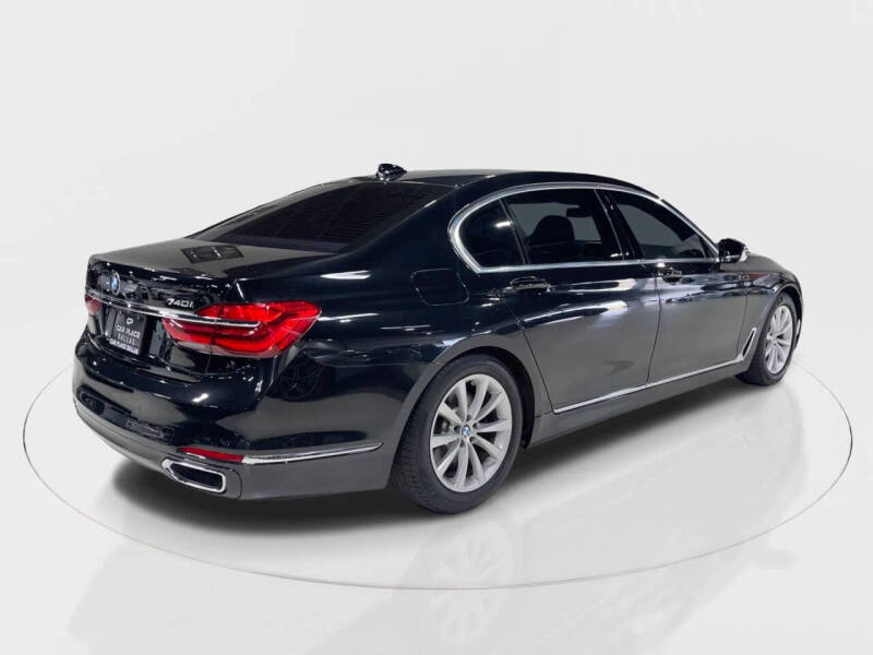 2018 BMW 7 Series 740i
