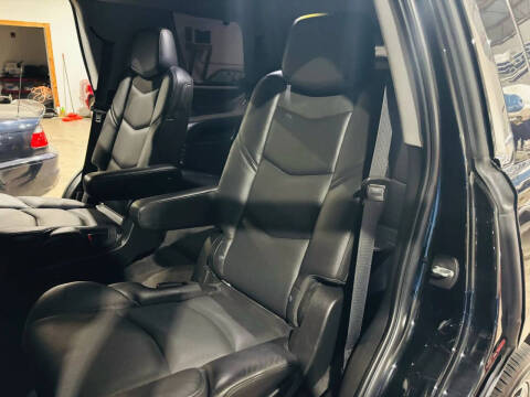 2019 Cadillac Escalade Luxury