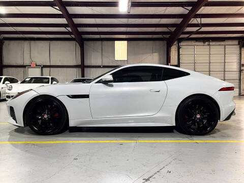 2016 Jaguar F-TYPE R