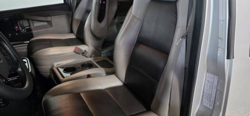 2019 GMC Savana 2500