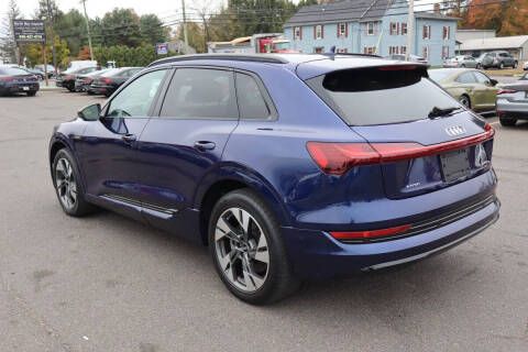 2021 Audi e-tron quattro Premium