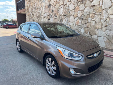 2014 Hyundai Accent SE