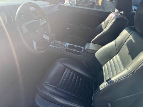 2010 Dodge Challenger SE