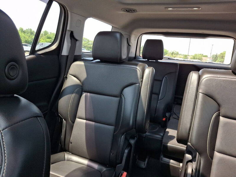 2021 GMC Acadia SLT