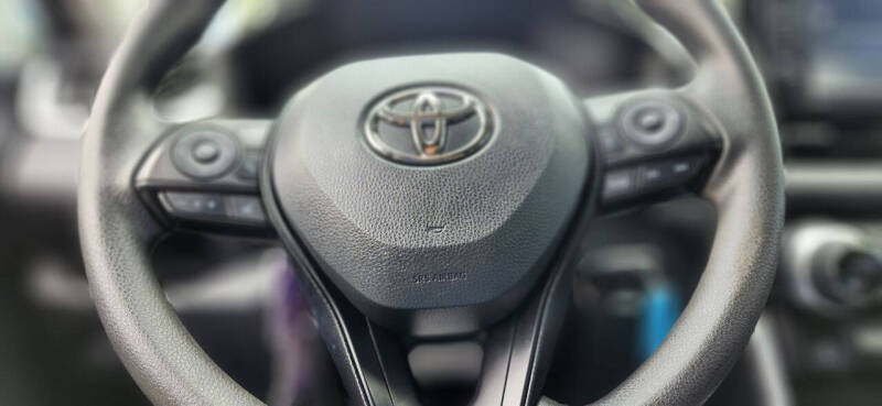 2022 Toyota RAV4 Hybrid LE