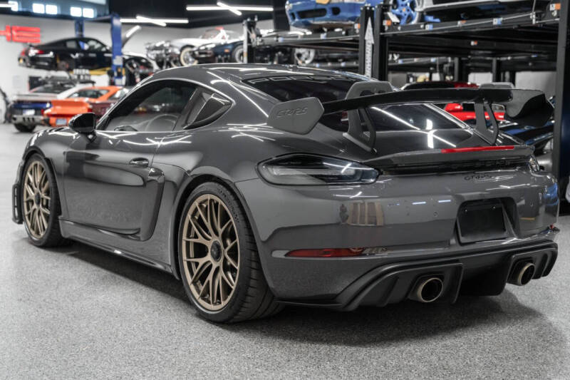 2023 Porsche 718 Cayman GT4 RS