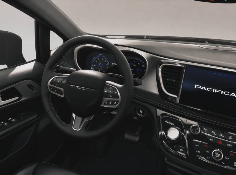 2027 Chrysler Pacifica Select