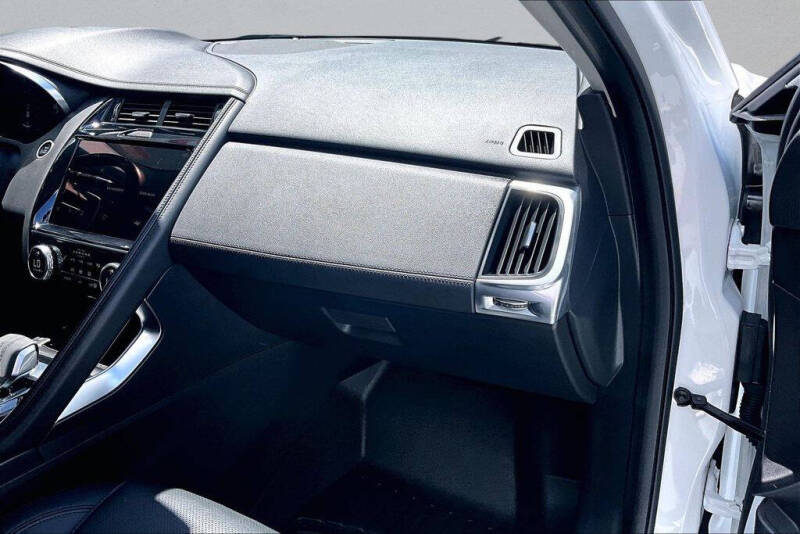 2021 Jaguar E-PACE P250 SE