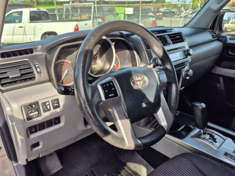 2013 Toyota 4Runner SR5