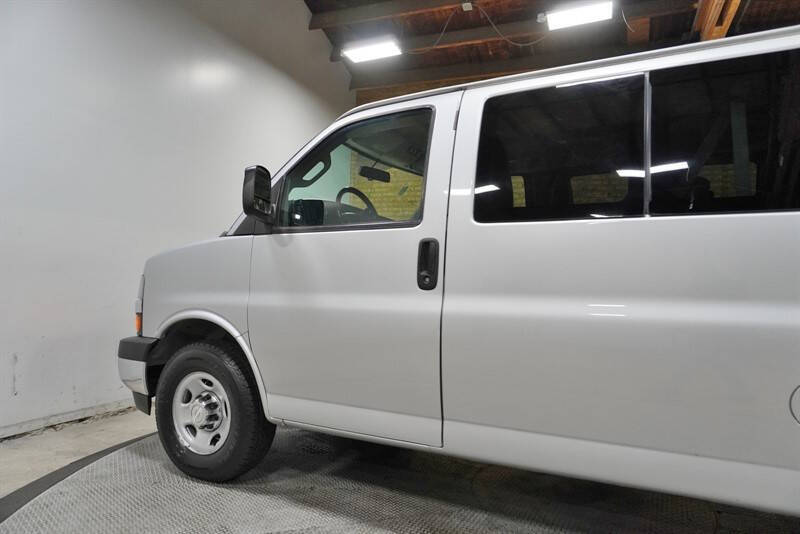 2017 Chevrolet Express LT 3500