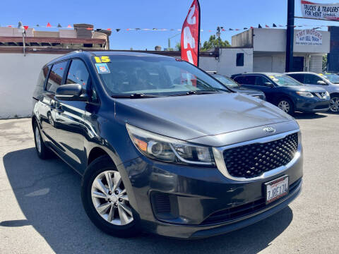 2015 Kia Sedona LX