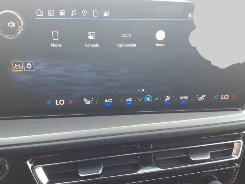 2024 Chevrolet Traverse LS