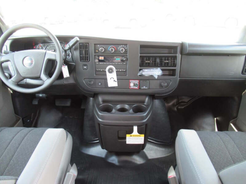 2026 GMC Savana 2500