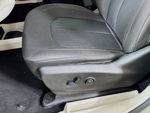 2017 Chrysler Pacifica LX