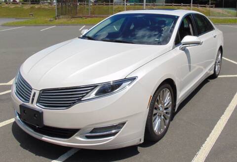 2013 Lincoln MKZ for sale at Lakewood Auto Body LLC in Waterbury CT