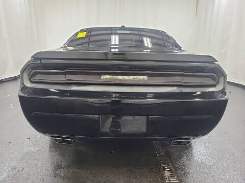 2013 Dodge Challenger SXT