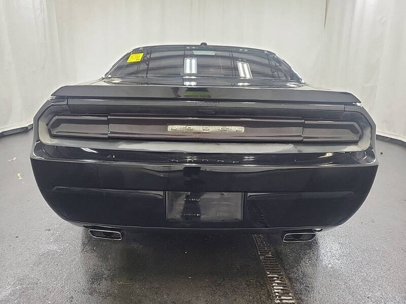 2013 Dodge Challenger SXT