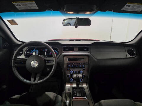 2012 Ford Mustang V6