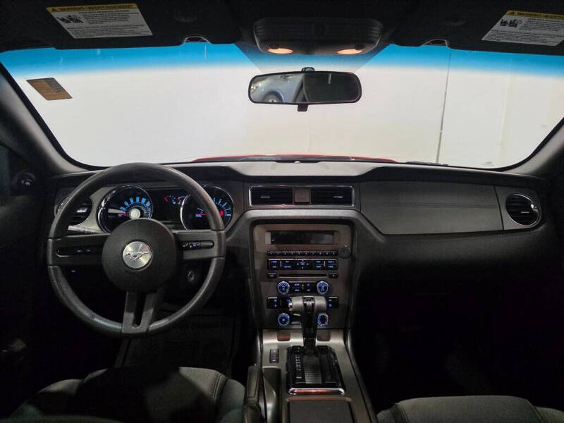 2012 Ford Mustang V6