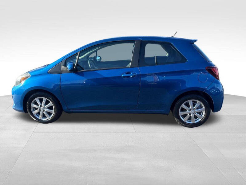 2016 Toyota Yaris 3-Door LE