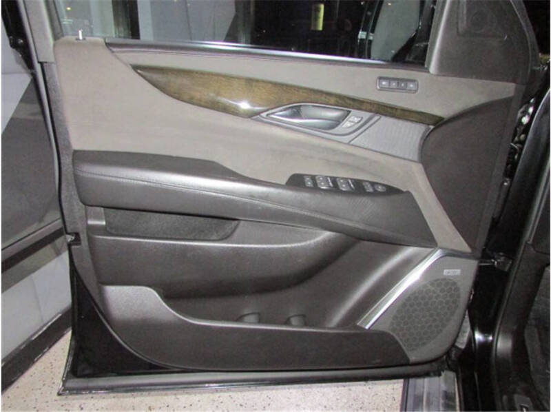 2018 Cadillac Escalade ESV Platinum