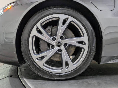 2023 Audi e-tron GT quattro Premium Plus