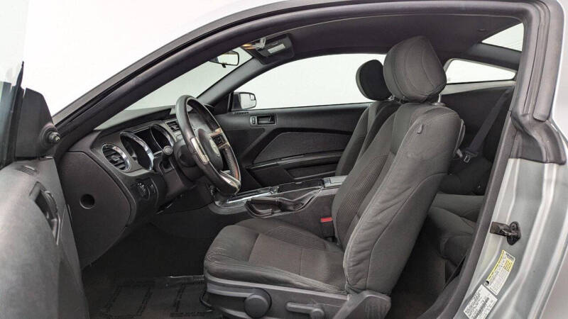 2014 Ford Mustang V6