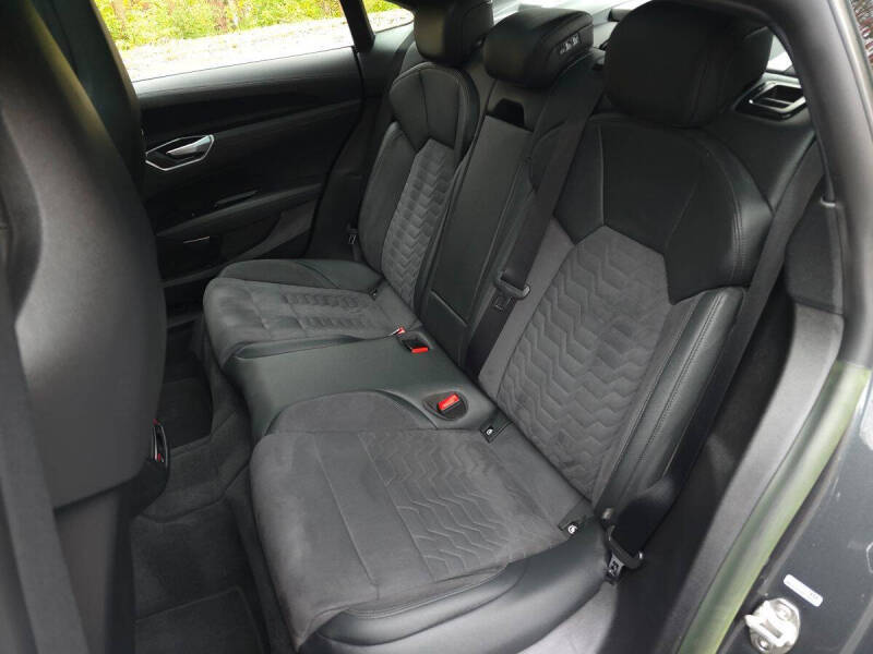 2023 Audi e-tron GT quattro Prestige