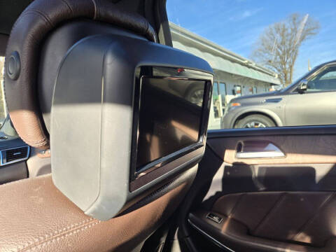 2015 Mercedes-Benz GL-Class GL 550 4MATIC